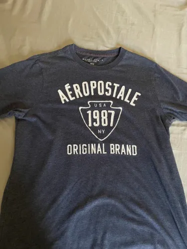 Camiseta Aeropostale azul (EUA)
