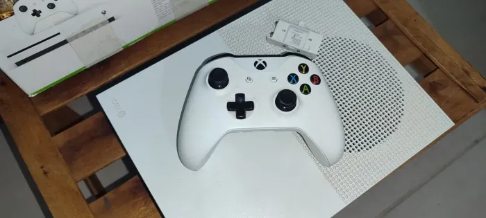 Xbox one 1Tb.