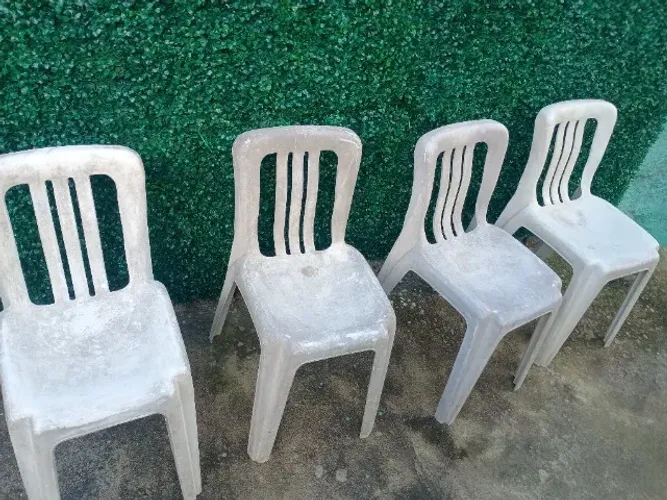 Cadeira de plástico
