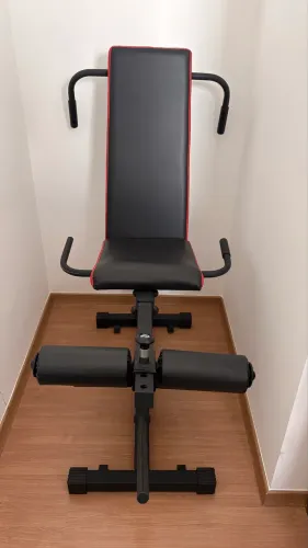 Cadeira extensora e mesa flexora para anilhas