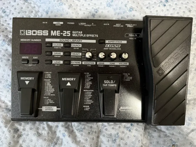 Boss ME25 - Impecável