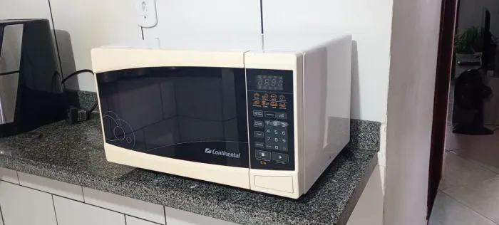 Vendo microondas Continental 22 litros