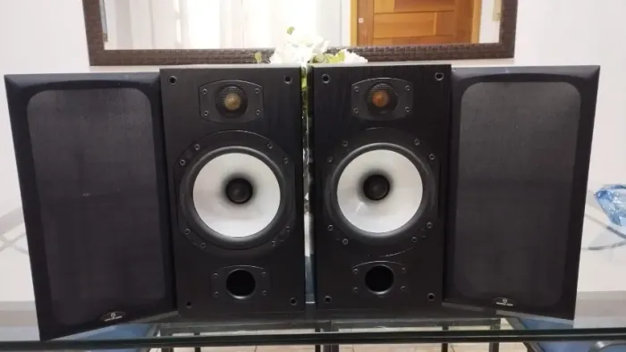 Caixas Bookshelf Monitor áudio MMP2 100 Watts 90db 6 Ohms.