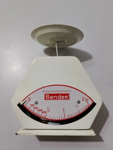 Balança antiga bender 2K