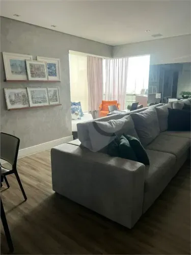 Apartamento à venda com 3 quartos, sendo 1 suíte, no condomínio Barra de Sahy, São Paulo -
