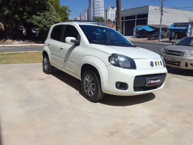 Fiat Uno Vivace/rua 1.0 EVO Fire Flex 8V 5P 2014