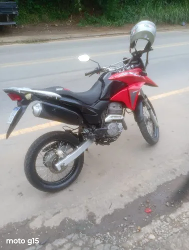 Vendo moto XRE