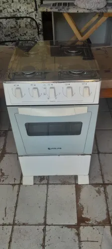Vendo fogão 4bocas funcionando tudo perfeitamente