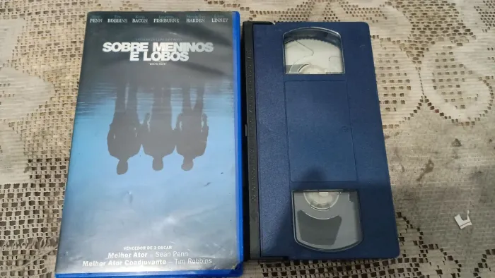 Fita VHS Sobre Meninos e Lobos