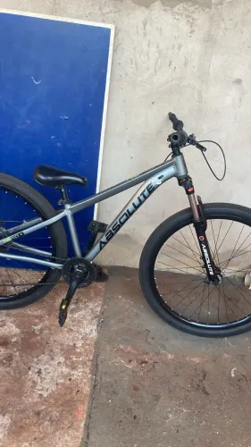 Vendo absolute Brutus Nero 5 ou troco!!!