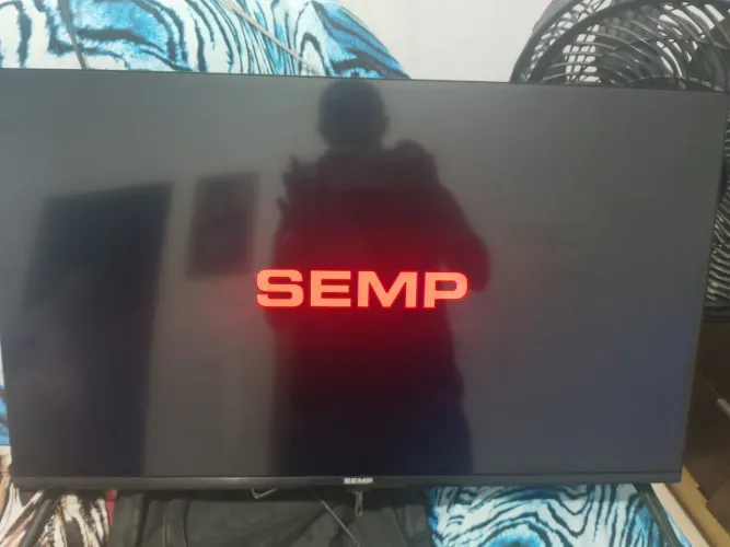 Tv smart Android Semp 32 polegadas completa bem conservada