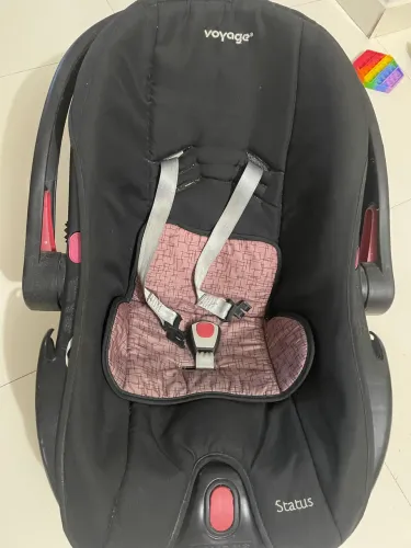 Cadeirinha de carro/ Bebê conforto