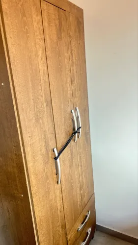 Guarda-roupa de solteiro