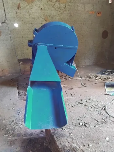 Triturador Forrageiro de Lâminas motor 7,5cv