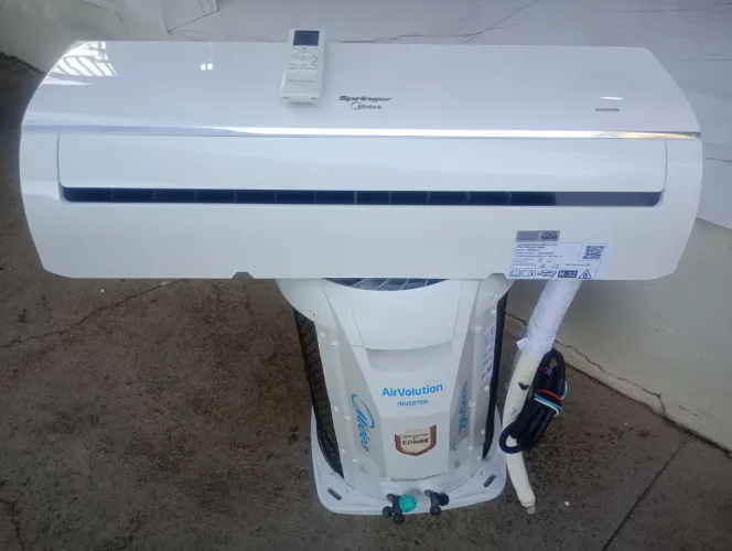 Midea 12000 Inverter com instalação