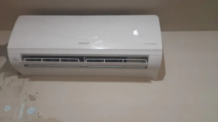 SPLIT INVERTER 12000 BTUS