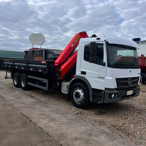 Atego 2426 Munck PK17000 (apenas 39mil km)