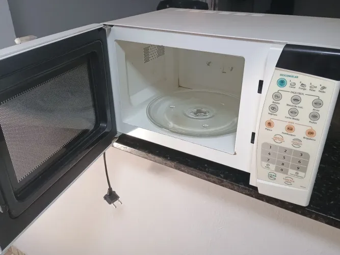Microondas da Electrolux 18 litros