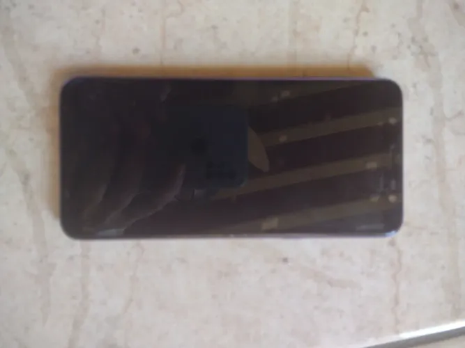 Celular com defeito