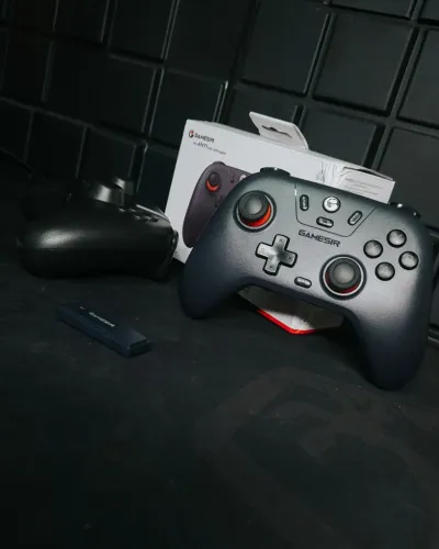 Controle GameSir Nova Lite T4 Roxo Sem Fio - PC, Switch e Celular