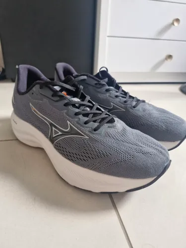Tênis Mizuno Enigma 2 tamanho 42