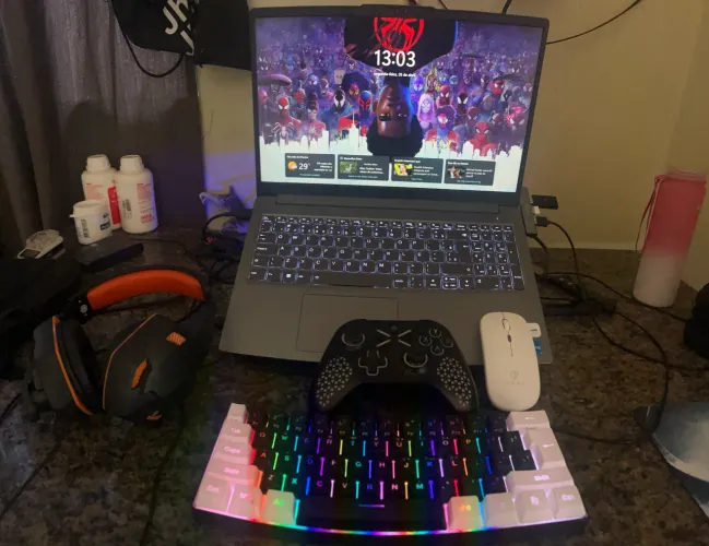 Notebook Gamer Lenovo LOQ Essential COM ACESSÓRIOS BÔNUS