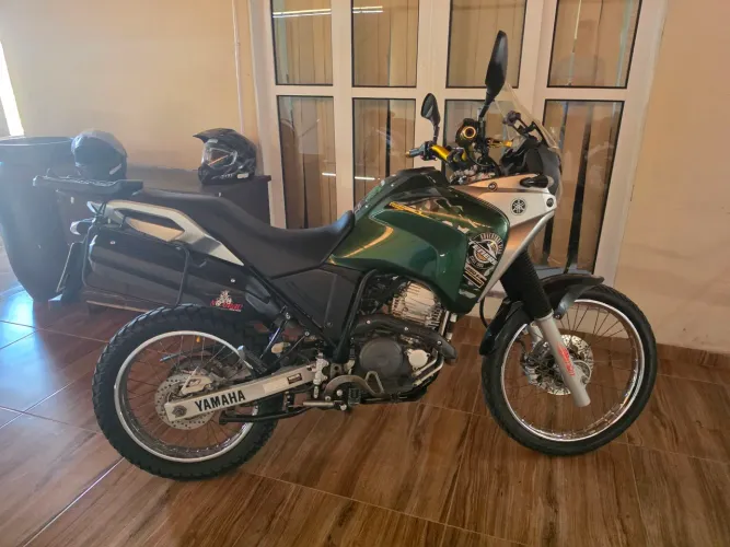 Tenere 250