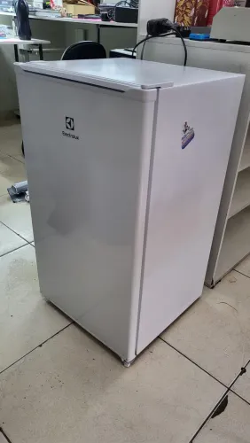 Frigobar Eletrolux 