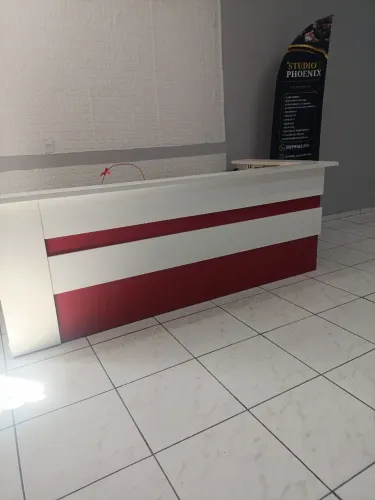 Balcão para recepção em L
