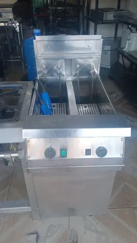 Fritadeira industrial não é agua e óleo
