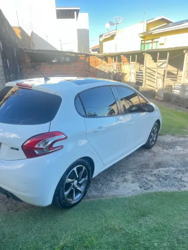 Peugeot 208 Allure 1.5 Flex 8V 5P 2015