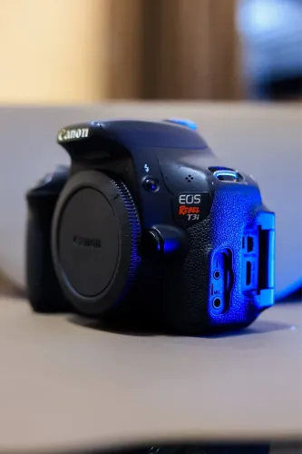 Vendo cânon t3i 