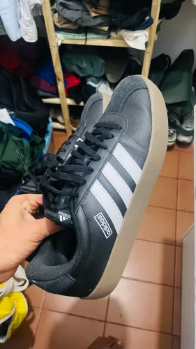 Tênis adidas VI court Base