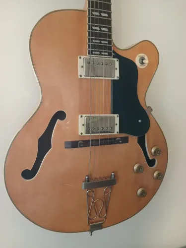 Guitarra groovin jazz Classy
