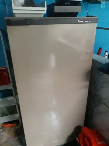 Geladeira máquina de lavar e microondas 