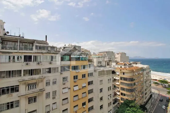 APARTAMENTO EM ANDAR ALTO COM VISTA MAR NA XAVIER DA SILVEIRA