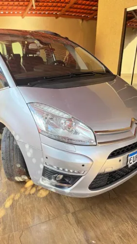 Citroen C4 Picasso Grand 2.0 16V 143cv AUT 2012