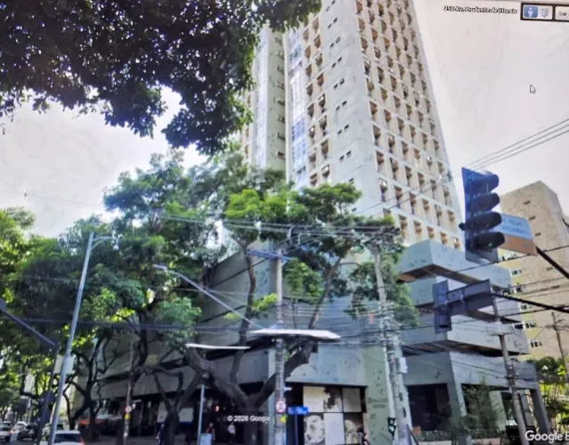 SALA COMERCIAL DE ALTO PADRÃO EM LOURDES, 49 m² COM 2 VAGAS LIVRES.