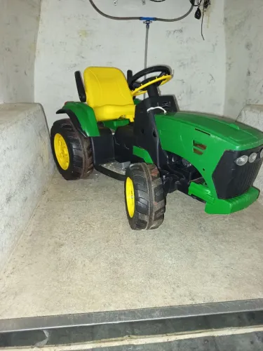 Vendo trator infantil