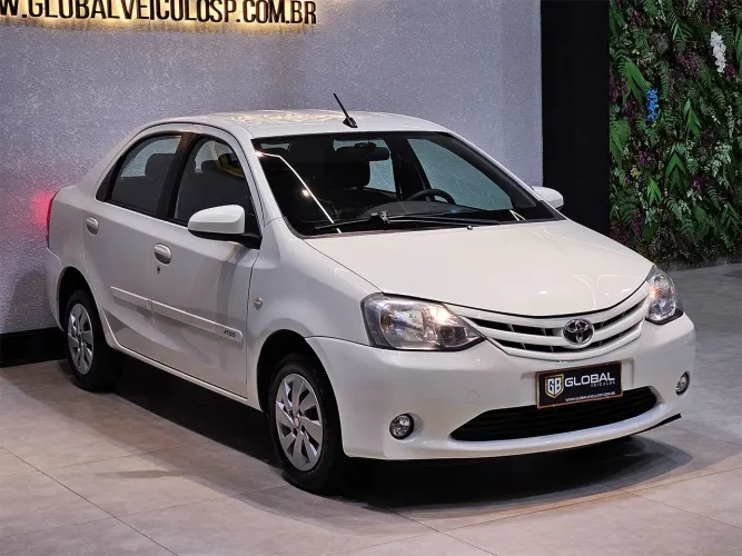 Toyota Etios XS Sedan 1.5 Flex 16V 4P Aut. 2017