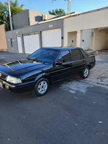 Volkswagen Santana Exclusiv 2.0 MI/ Executivo 2.0i (álcool) 1997