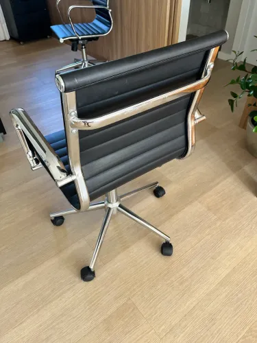 CONJUNTO DE 2 CADEIRAS DE ESCRITÓRIO COM BRAÇOS NORDI