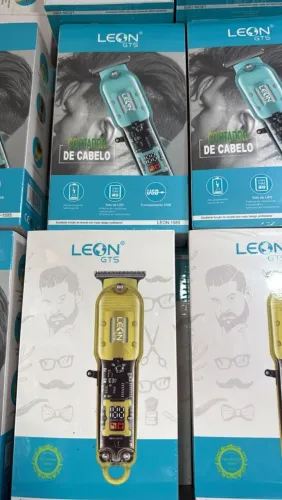 Máquina de barbear sem fio barbeador eletrico Display Digital - Novo
