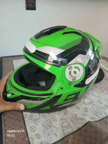 Capacete