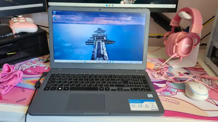 Notebook Samsung NP350XAA i3 SSD 256GB 4GB RAM