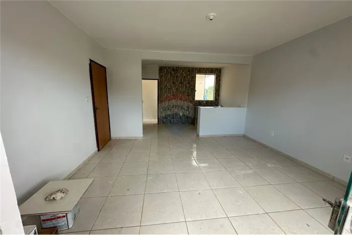 Rua 323 Parque estrela Dalva, 2 quartos comercio perto, Luziânia