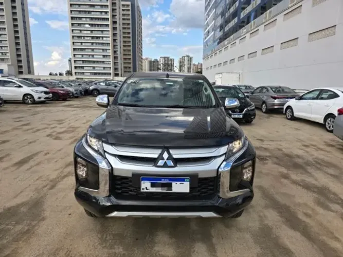 Mitsubishi L200 Triton Sport HPE 2.4 CD Diesel Aut. 2021