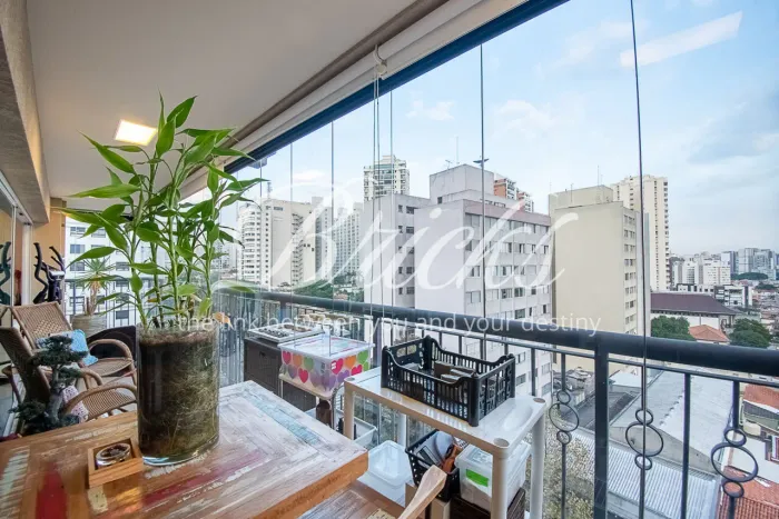 Vila Mariana 156 m², 3 dormitórios, 3 suites, 3 vagas ao lado do Parque Ibirapuera