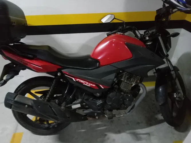 Moto Yamaha a venda