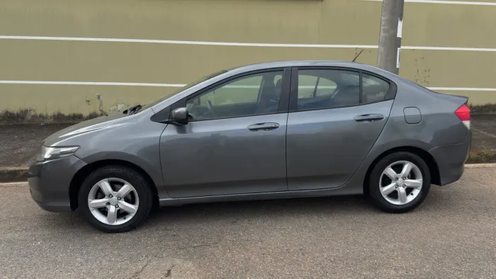 Honda City Sedan LX 1.5 Flex 16V 4P Mec. 2010